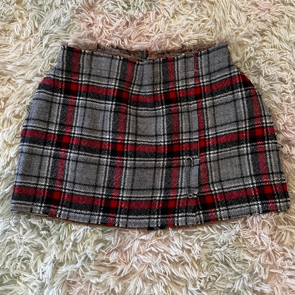 New NWT R13 Reversible Raw Cut Plaid Miniskirt Size Large - Picture 7 of 16